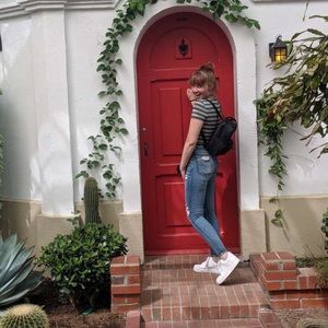 Meet your Posher, Charlotte